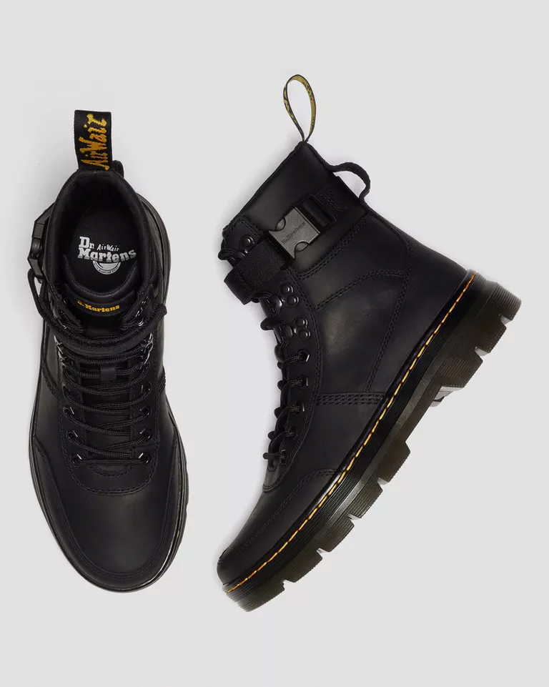 DR. MARTENS Combs Tech Leather